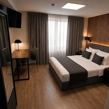 Edel Wellness Sleep & Hotel *