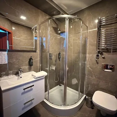 Edel Wellness Sleep & Hotel