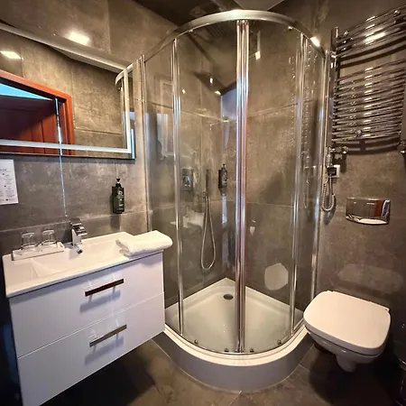 Edel Wellness Sleep & Hotel