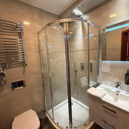 Edel Wellness Sleep & Hotel *